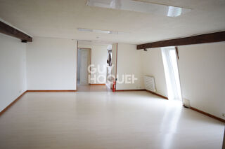  Appartement à louer 2 pièces 57 m²
