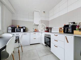  Appartement à vendre 4 pièces 77 m²
