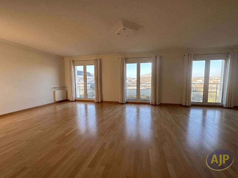 Location Appartement Appartement Nantes 4 pièce(s) 122 m2 Nantes