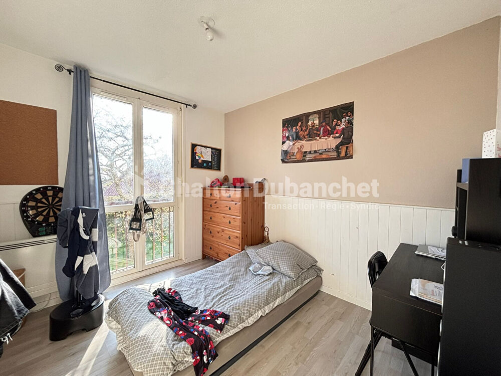 Location Appartement ST HAON LE CHATEL - Appartement T4 de 81 m² Saint haon le chatel