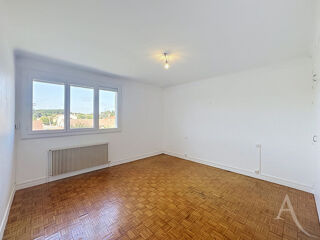  Maison à louer 5 pièces 159 m²