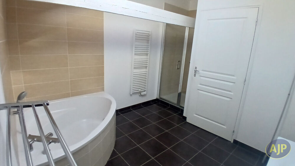 Location Maison Maison  5 pièce(s) Bain de bretagne