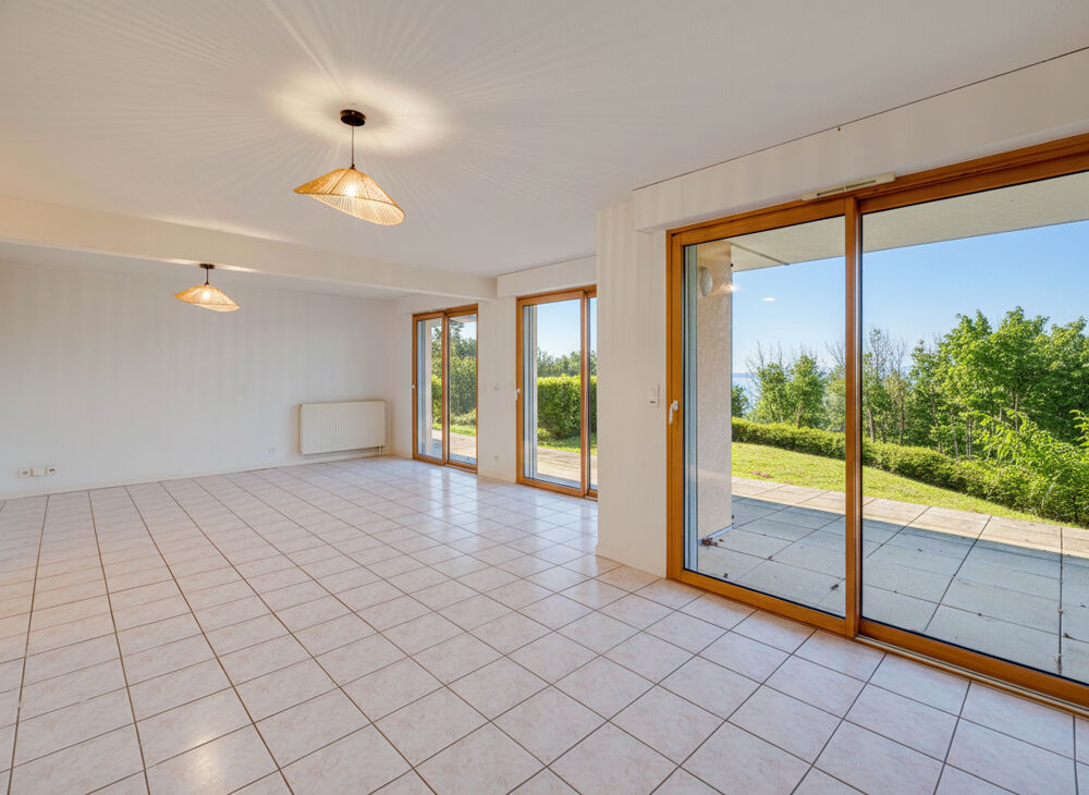 Appartement Publier 5 pièces 85.48m² en rez-de-jardin avec petite vue lac
