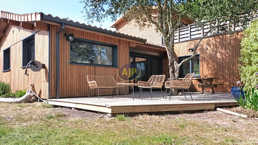 Maison 4 pièces 111 m² · à Soulac sur Mer · 111 m² · 450 000 €