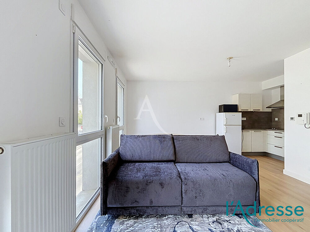 Appartement Laval 1 pièce(s) - Place de parking - 5 min de la gare - meublé