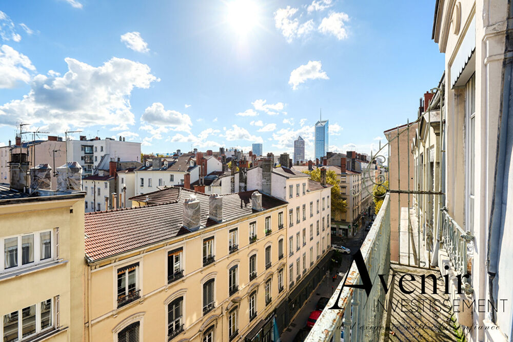Location Appartement Superbe duplex T4 de 90m² climatisé en dernier étage - 3 chambres - vue dégagée- balcons - Lyon 6ème Foch Lyon 6