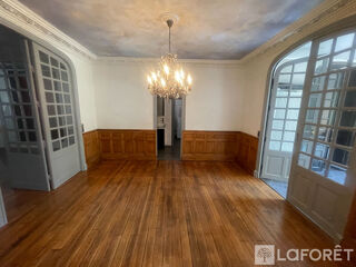  Immeuble � vendre 13 pi�ces 300 m�