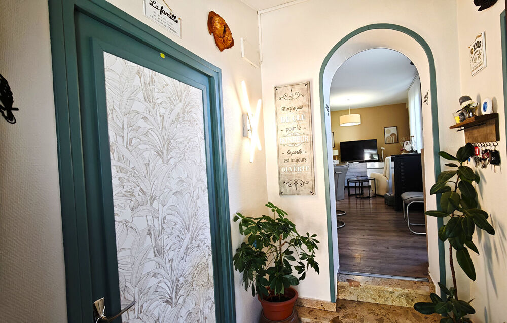 Vente Maison Plain pied 3 pièce(s) 65 m2  + atelier , garage et 500m² terrain Viviez