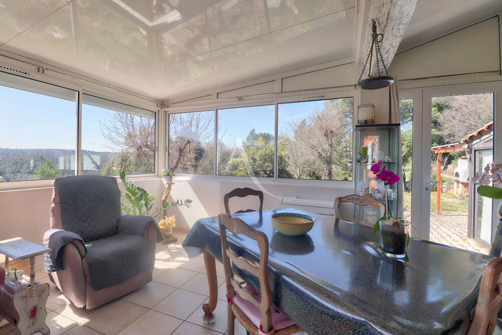 VILLA VARAGES DE 106M2 AU CALME SUR TERRAIN DE 2525M2 ET PISCINE
