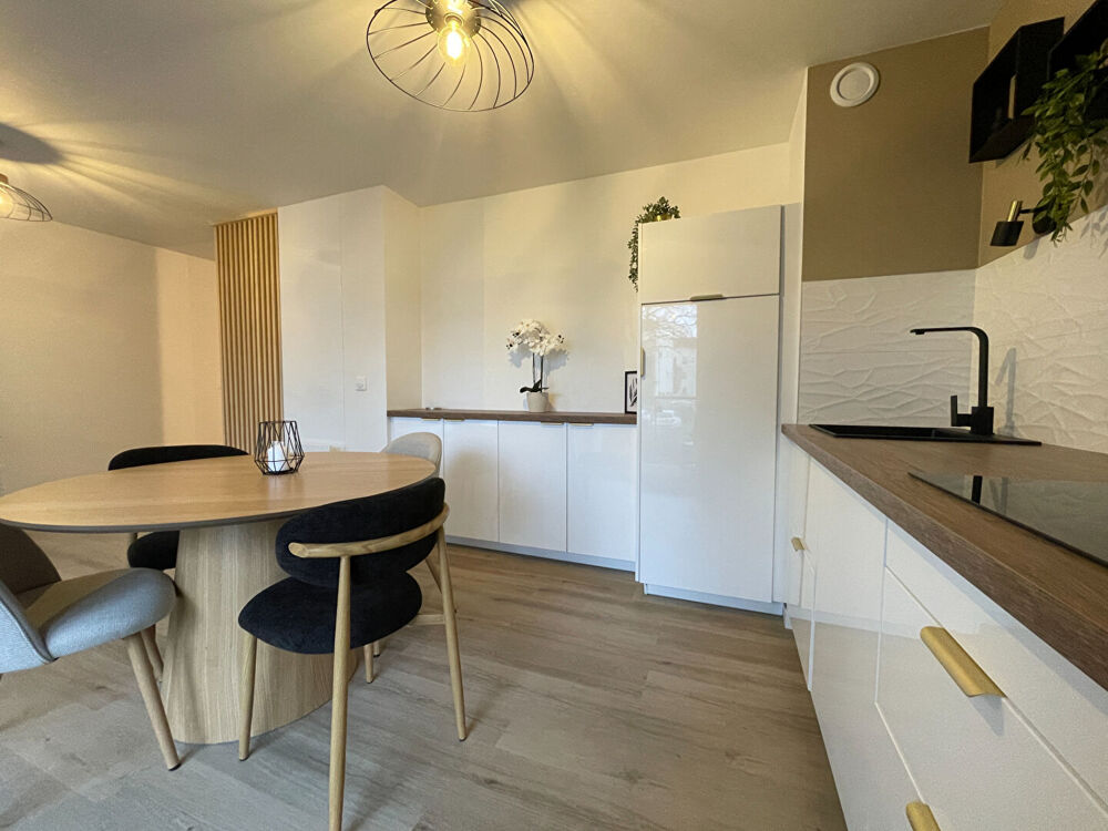 Vente Appartement Appartement à vendre à Vannes TOHANNIC T3 de 63 m² parking balcon 1er étage Vannes