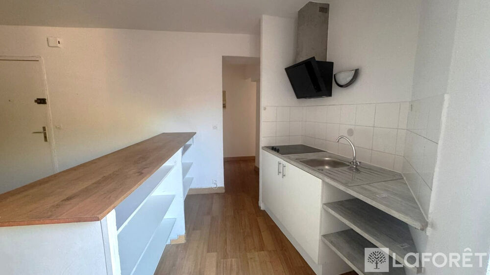 Location Appartement Appartement T3 en centre-ville Prades