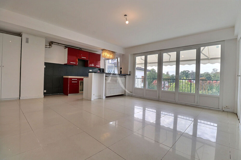 Vente Appartement Bel Appartement Maisons Laffitte 5 pièce(s) 86,97 m2  (3 chambres) + chbre de service  (9,48 m²) au calme ! Maisons laffitte