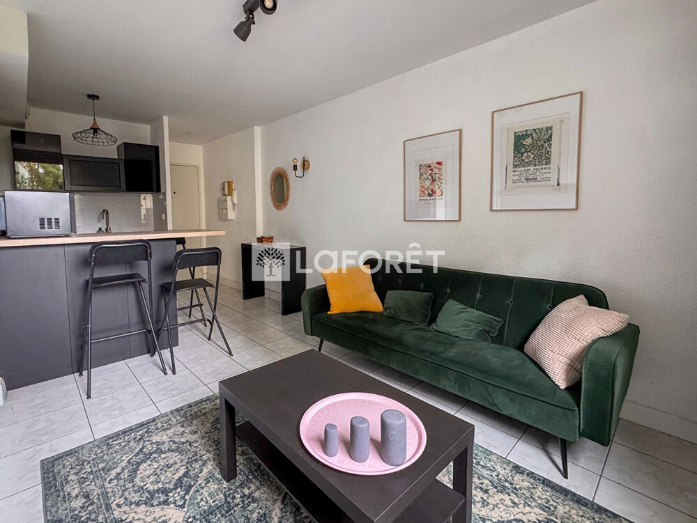T2 AVEC PLACE DE PARKING PRIVATIVE - GRENOBLE - CHEMIN DES MARRONNIERS