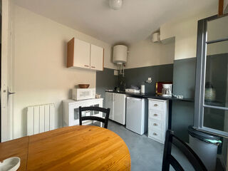  Appartement à louer 1 pièce 28 m²