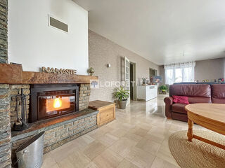  Maison  vendre 9 pices 210 m