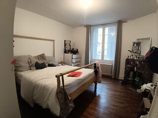  Appartement à louer 3 pièces 70 m²