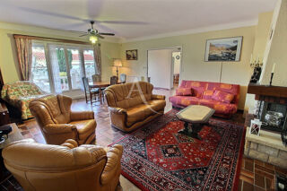  Maison  vendre 8 pices 194 m