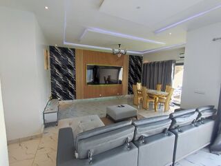  Maison � vendre 4 pi�ces 250 m� Saly