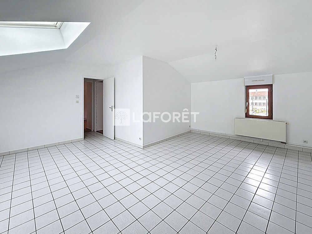 APPARTEMENT A RENOVER CHALONS EN CHAMPAGNE - 3 pièce(s) - 69.45 m2
