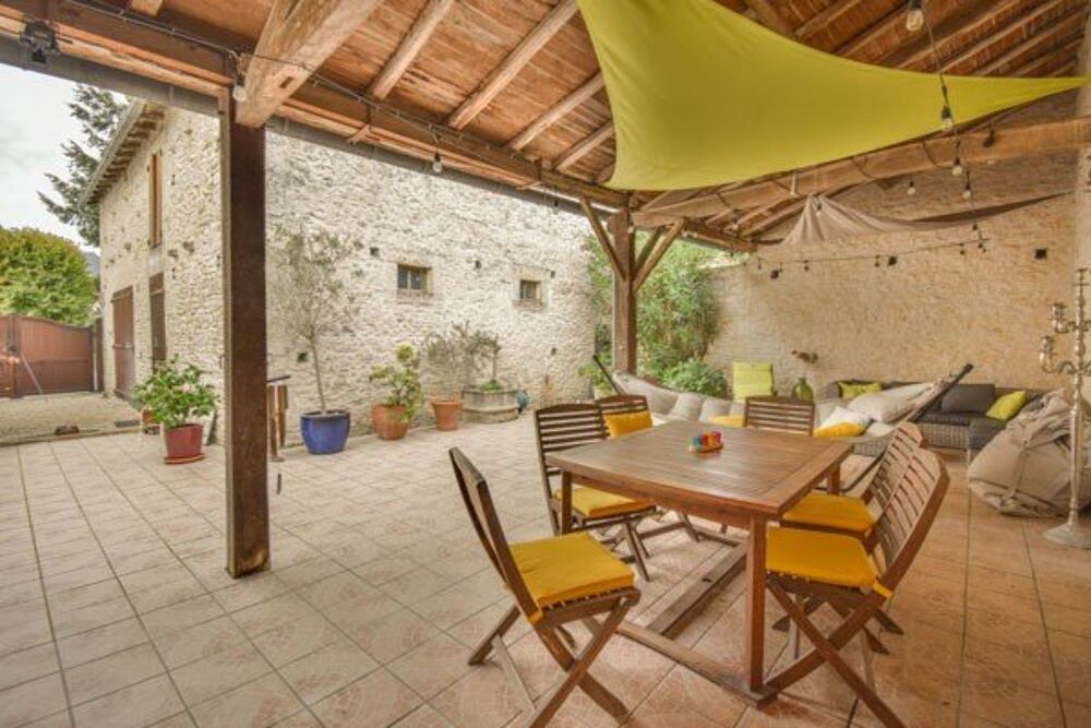 Superbe maison de village rénovée offrant espace, charme et flexibilité