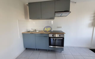  Appartement à louer 2 pièces 34 m²