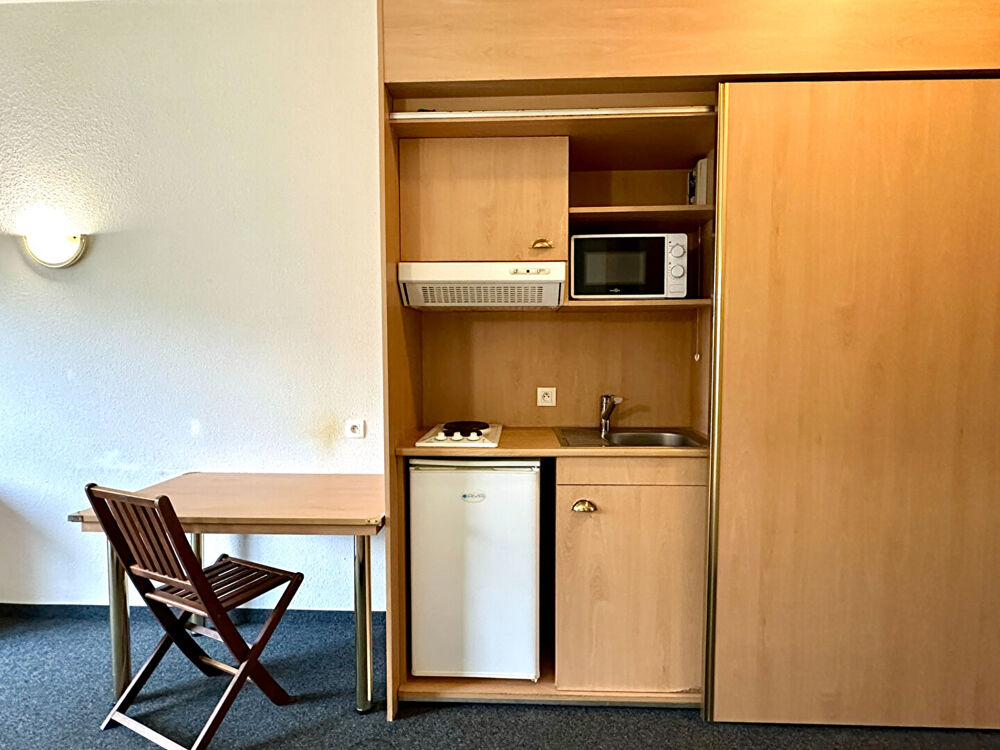 Saint Malo STUDIO - 27 m2 - Loué - Bail commercial