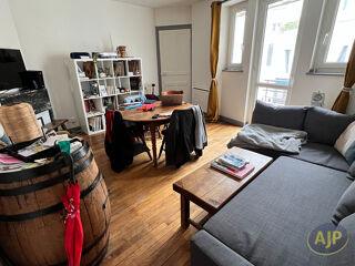  Appartement à louer 3 pièces 57 m²