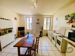  Immeuble à vendre 6 pièces 132 m²