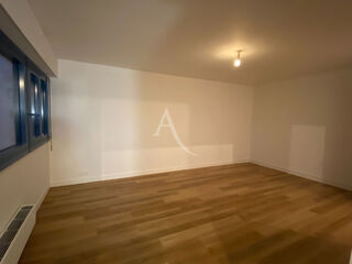  Appartement à louer 1 pièce 36 m²