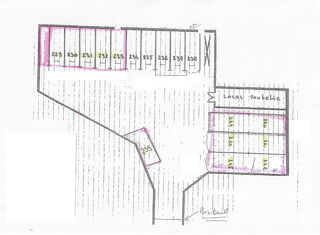  Immeuble à vendre 15 + pièces 331 m²