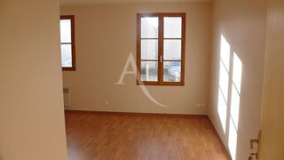  Immeuble  vendre 15 + pices 380 m