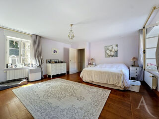  Villa à vendre 6 pièces 353 m²