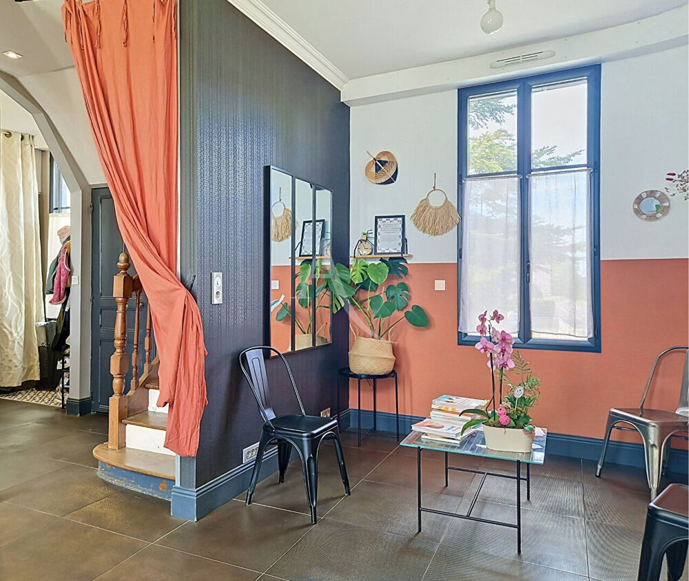 Vente Maison Maison Briollay 5 pièce(s) 154 m2 Briollay