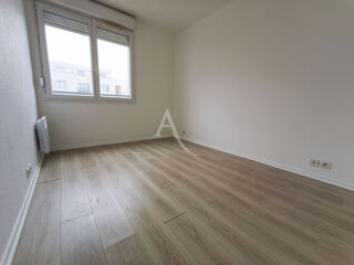  Appartement à louer 2 pièces 36 m²