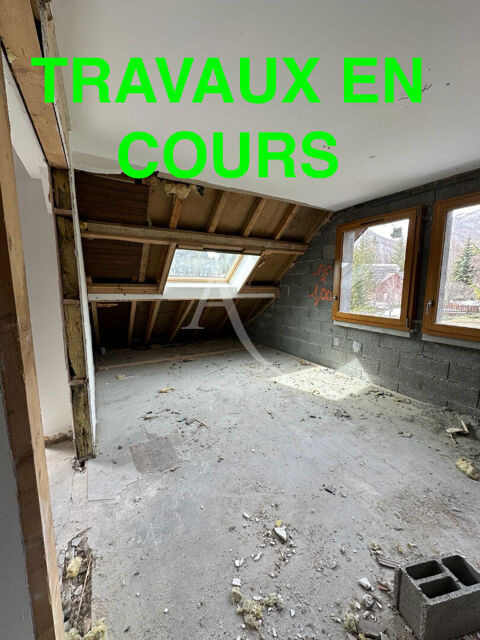 T2  EN COURS DE TRAVAUX 239166 La Salle les Alpes (05240)