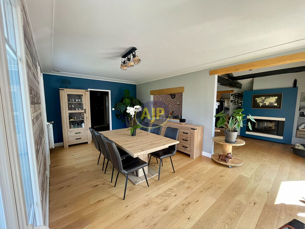 Maison 5 pièce(s) 165 m2 -LE PERRIER