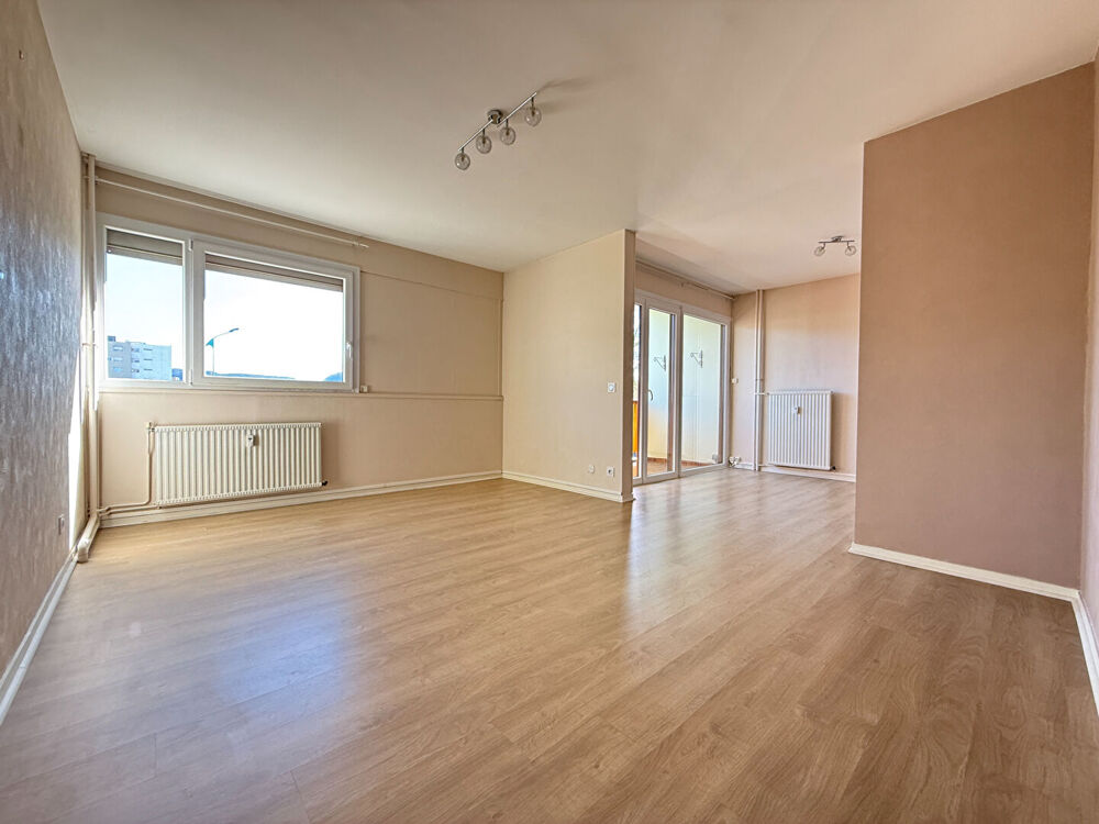 Vente Appartement Appartement Lons-Le-Saunier 4 pièces / 2 chambres / 78 m² Lons le saunier