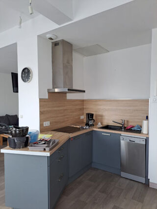  Appartement à louer 3 pièces 72 m²