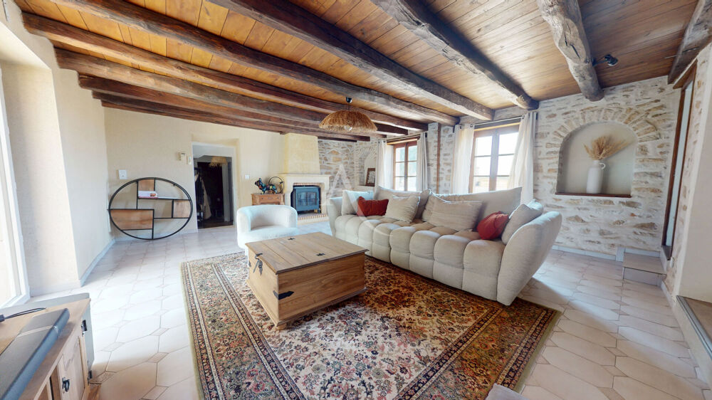 Vente Maison VALENCE EN POITOU - LONGERE RENOVEE - 3 CHAMBRES - GRAND GARAGE - JARDIN Valence en poitou