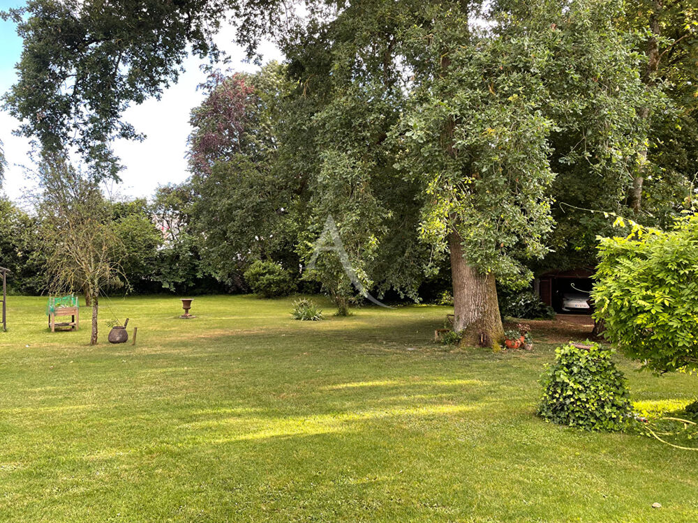 Propriété de caractère au coeur de Fontenay