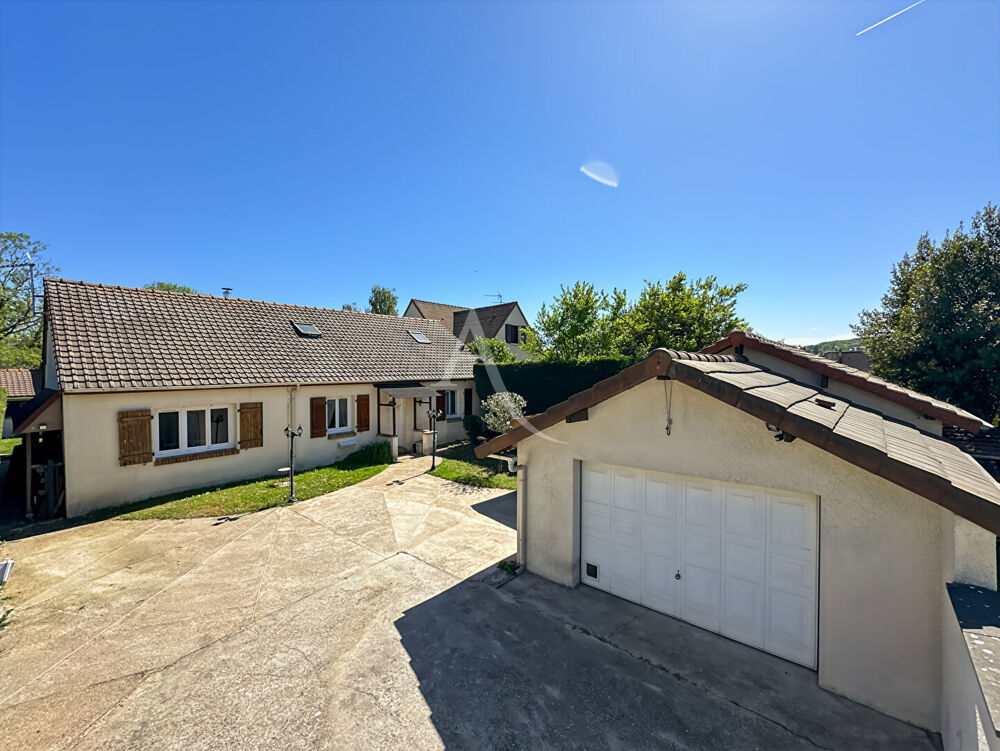 Maison avec dépendances