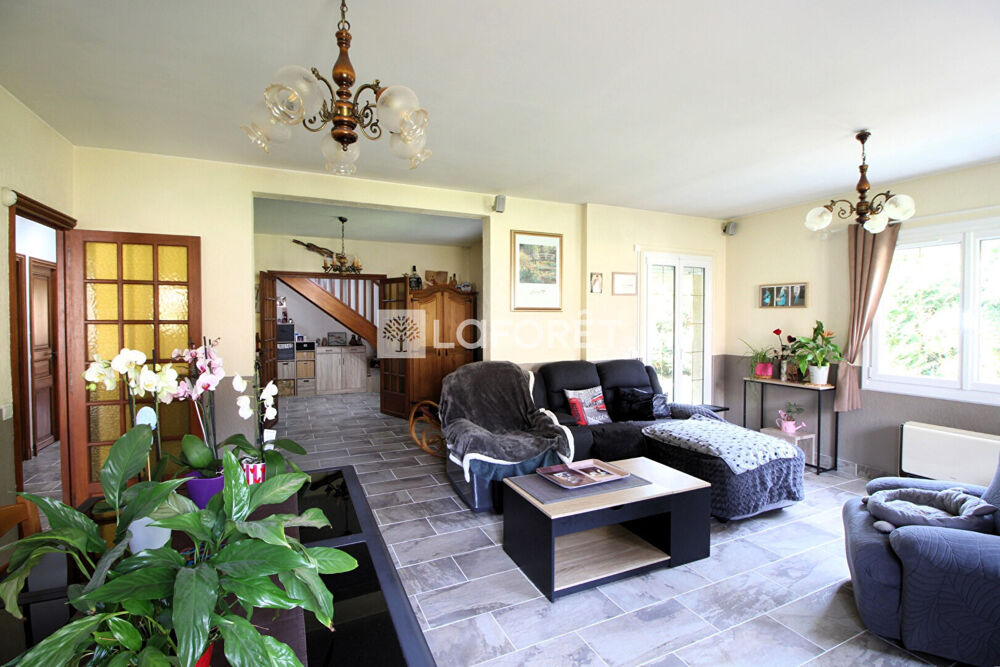 Maison Bennecourt 7 pièces 193 m²