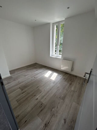  Appartement à louer 3 pièces 48 m²