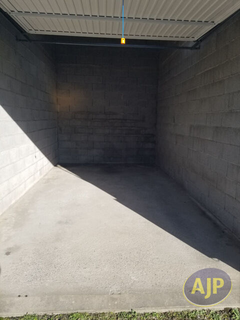  Parking / Garage � louer 1 pi�ce 13 m�