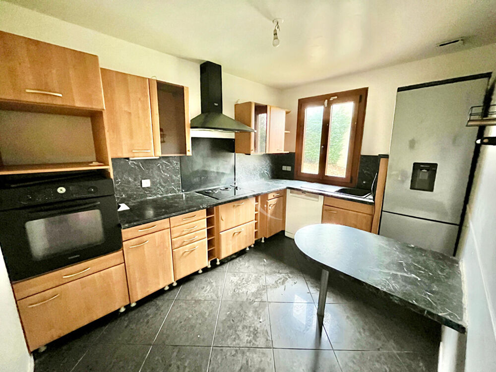 Vente Maison Maison Plain-Pied Meaux secteur VAL FLEURI 3 ch ,terrasse, jardin et stationnements Meaux