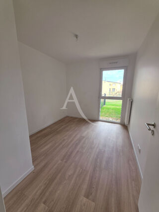  Appartement à louer 3 pièces 72 m²