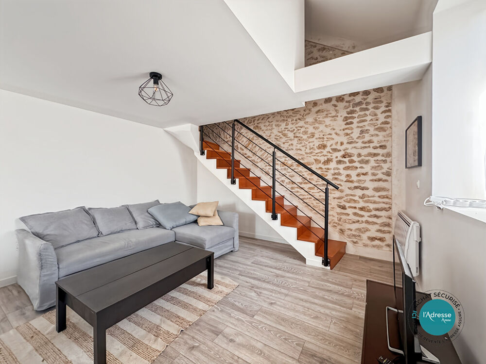 Duplex individuel 46.85m² rénové en hypercentre Mennecy