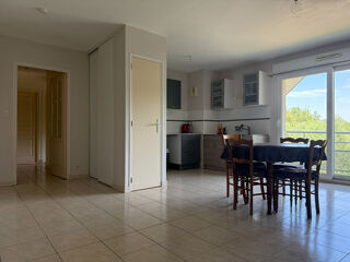  Appartement à louer 3 pièces 61 m²