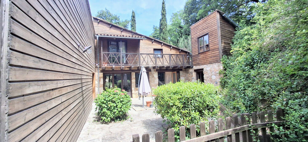 Maison sur parcelle de 11235m2 FAUGERES