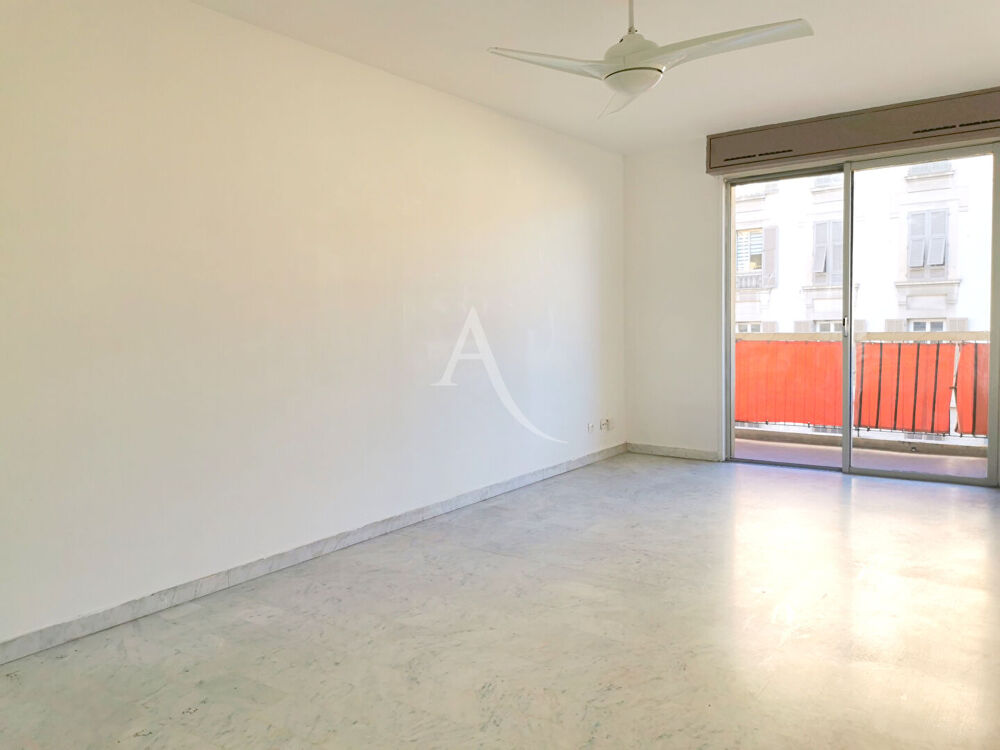 CESSOLE : APPARTEMENT 3 PIECES PROCHE COMMERCES ET TRANSPORTS